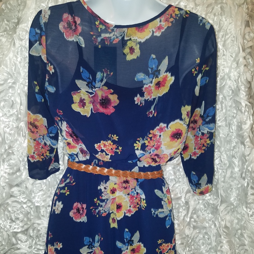 Rue 21 Shear lined Dress - Picture 2 of 3